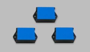 UHF RFID battery-assisted passive tag